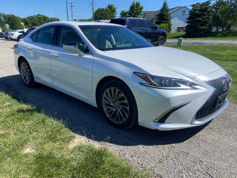 2021 Lexus ES 300h Luxury
