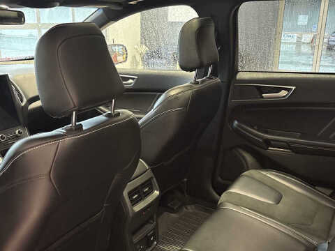 2022 Ford Edge ST