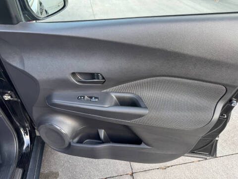 2019 Nissan Kicks S