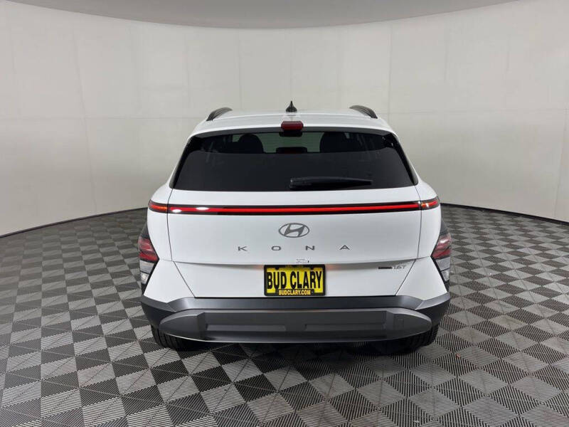 2026 Hyundai Kona SEL Premium