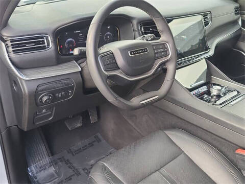 2023 Jeep Wagoneer Series III