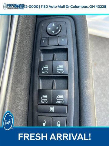 2026 Chrysler Pacifica Plug-In Hybrid Select