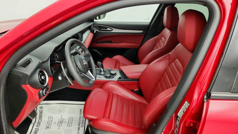 2019 Alfa Romeo Stelvio Ti Sport