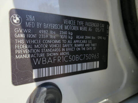 2011 BMW 5 Series 528i