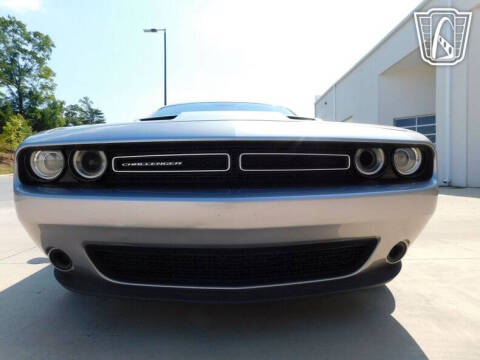 2015 Dodge Challenger SXT