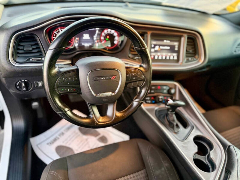 2020 Dodge Challenger SXT