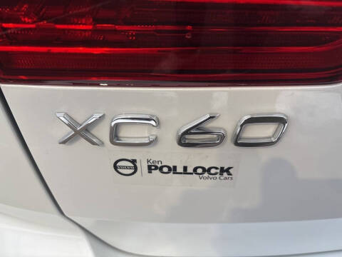 2025 Volvo XC60 B5 Core Dark Theme