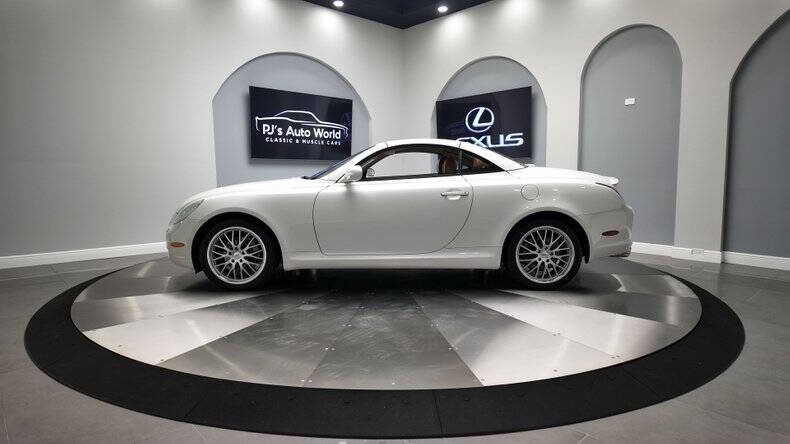 2005 Lexus SC 430