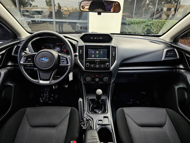 2017 Subaru Impreza 2.0i