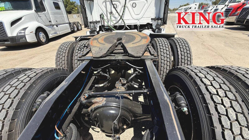 2023 Freightliner Cascadia