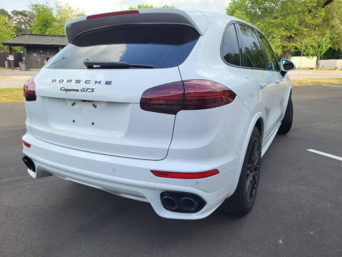 2016 Porsche Cayenne GTS