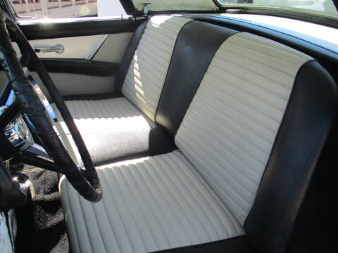 1957 Ford Thunderbird