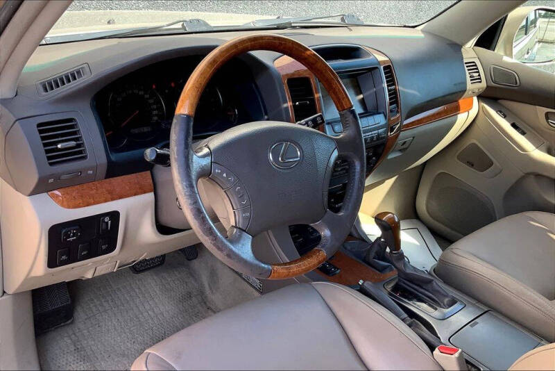 2004 Lexus GX 470