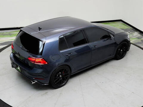 2019 Volkswagen Golf GTI SE