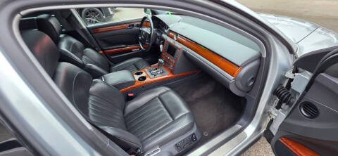 2005 Volkswagen Phaeton V8