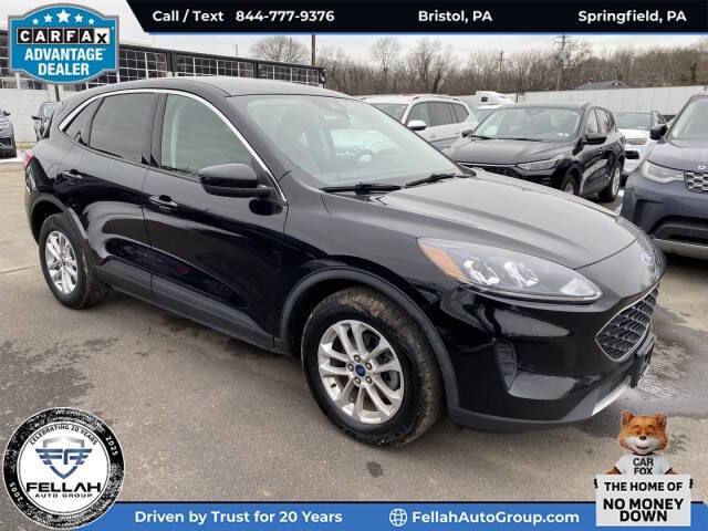 2021 Ford Escape SE's photo