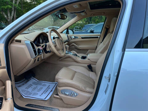 2014 Porsche Cayenne Platinum