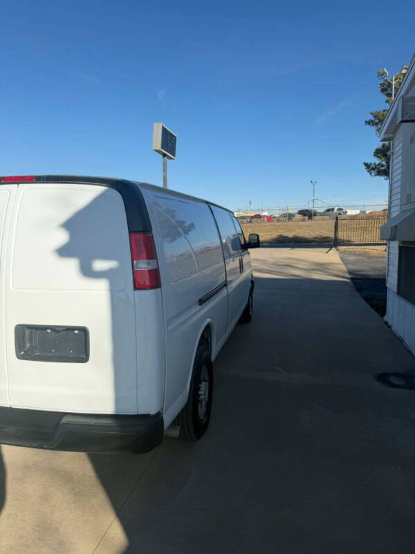 2023 Chevrolet Express 2500