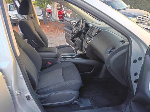 2018 Nissan Pathfinder S