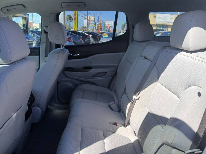 2020 GMC Acadia SLE