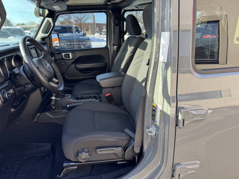 2022 Jeep Wrangler Unlimited Willys