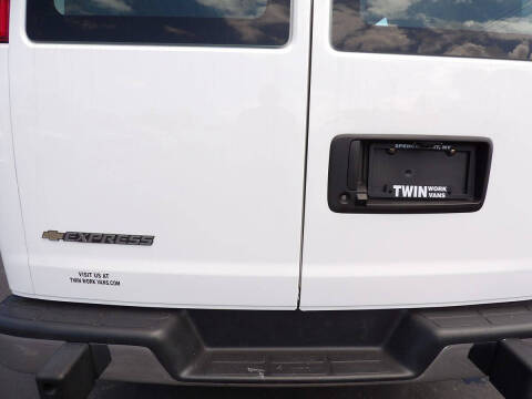 2025 Chevrolet Express 2500