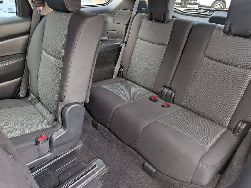 2020 Nissan Pathfinder S