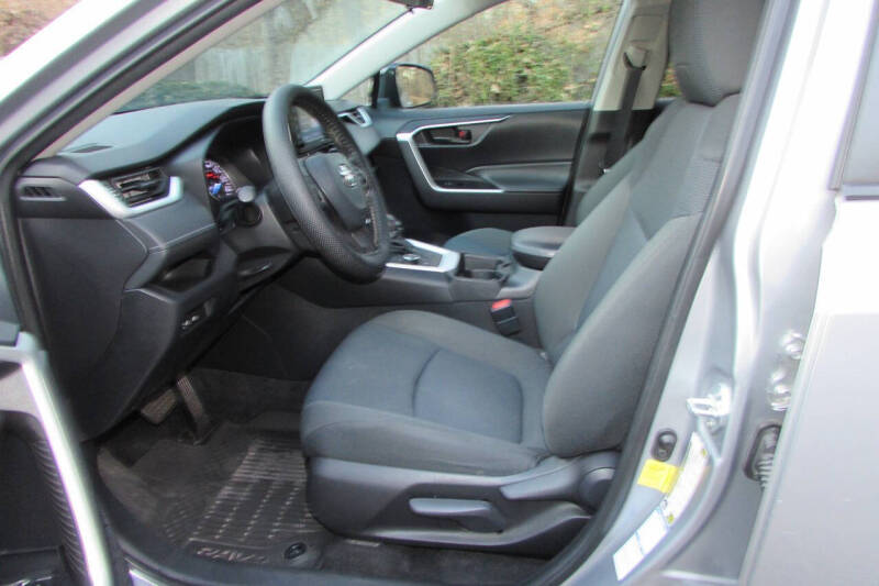 2021 Toyota RAV4 Hybrid LE