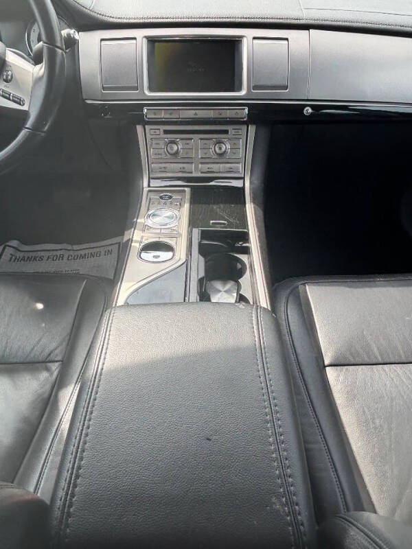 2011 Jaguar XF