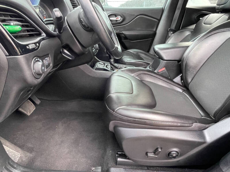 2021 Jeep Cherokee Altitude