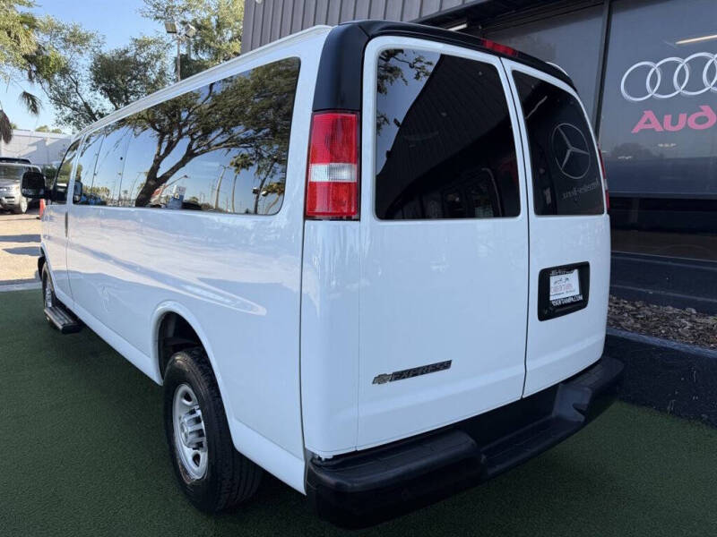 2023 Chevrolet Express LS 3500