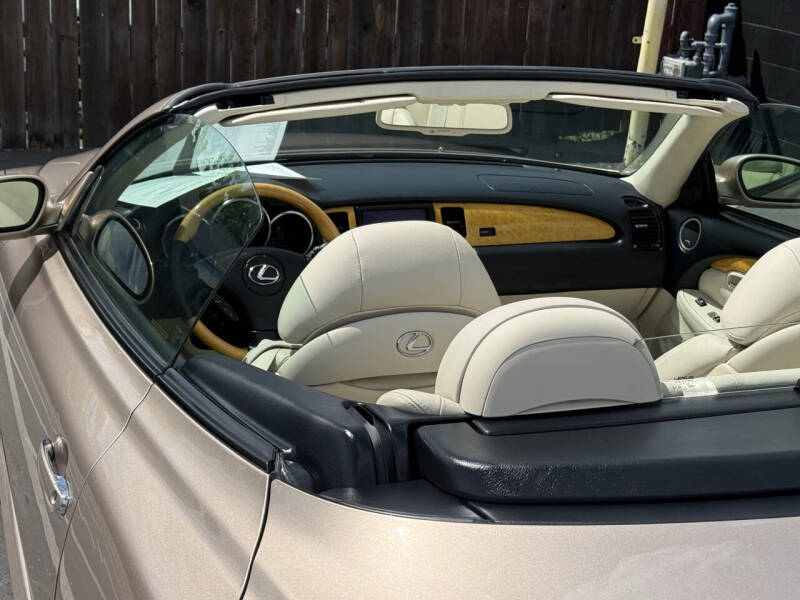 2002 Lexus SC 430
