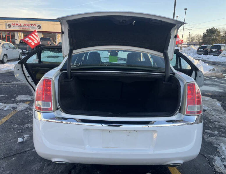 2011 Chrysler 300 Limited