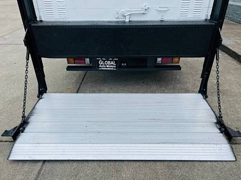 2015 Isuzu NPR DSL REG AT