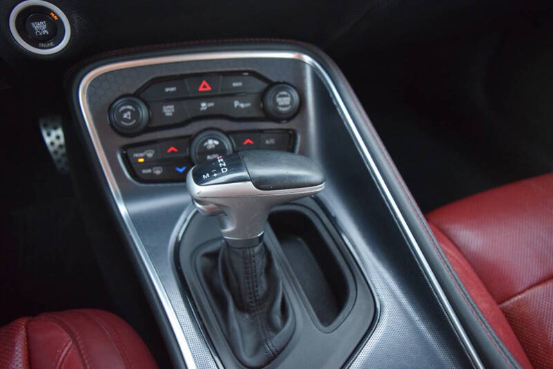 2015 Dodge Challenger R/T Plus