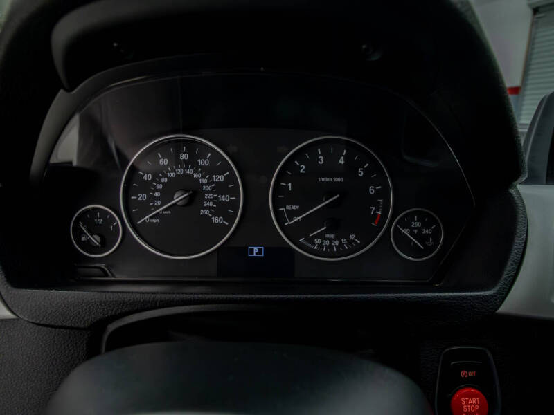 2012 BMW 3 Series 328i