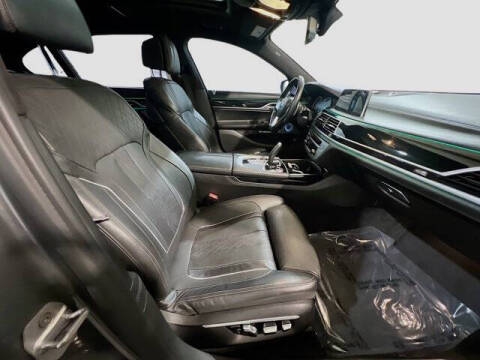 2017 BMW 7 Series 740i