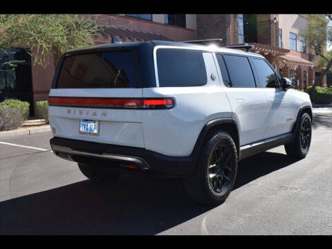 2023 Rivian R1S Adventure