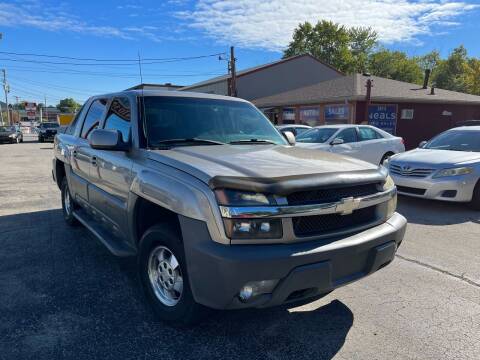 2002 Chevrolet Avalanche for sale at Neals Auto Sales in Louisville KY