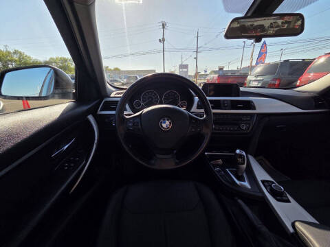 2015 BMW 3 Series 320i