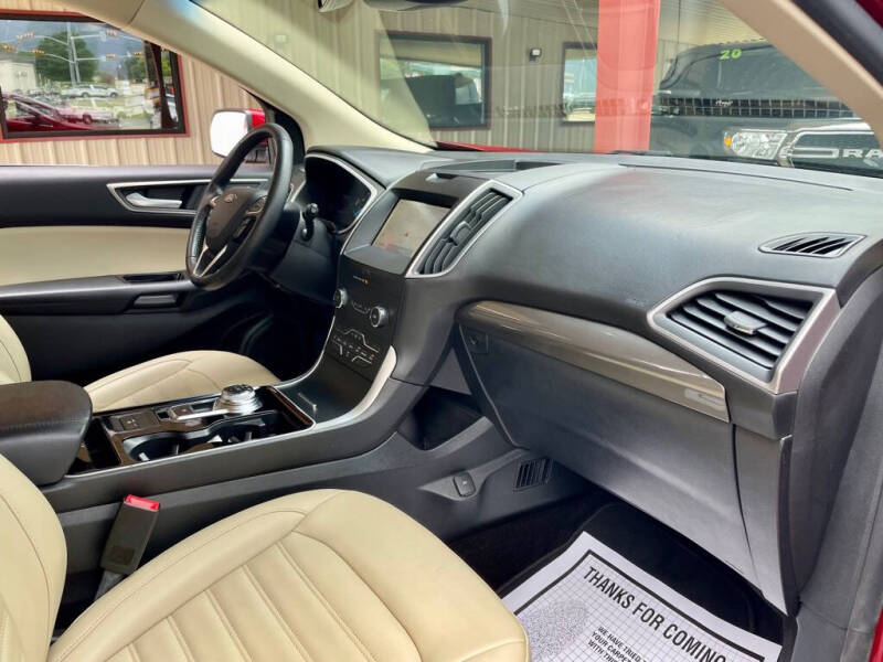 2020 Ford Edge SEL