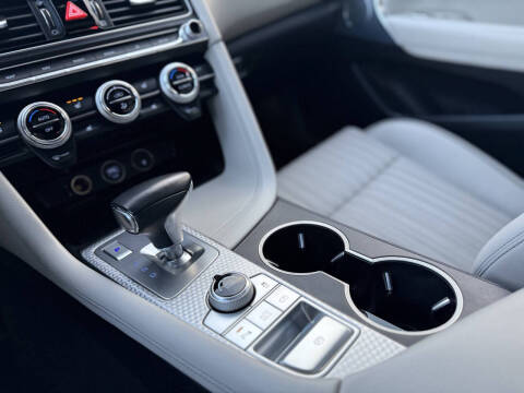 2023 Genesis G70 2.0T