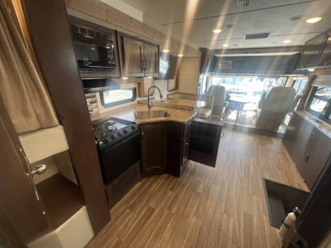 2017 Thor Motor Coach ACE BUNK HOUSE