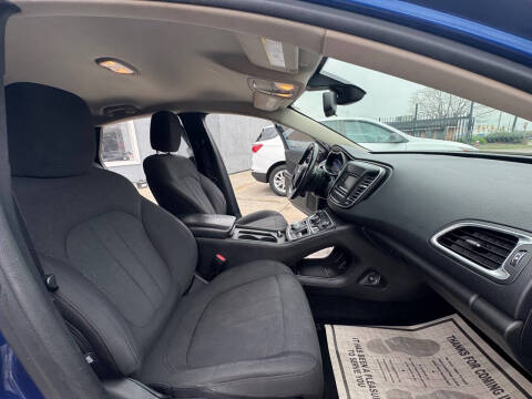 2015 Chrysler 200 Limited