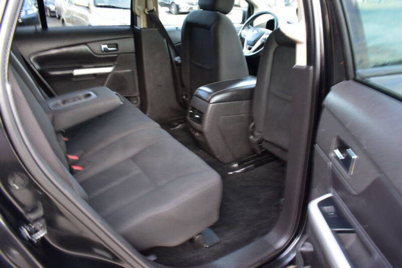 2013 Ford Edge SE