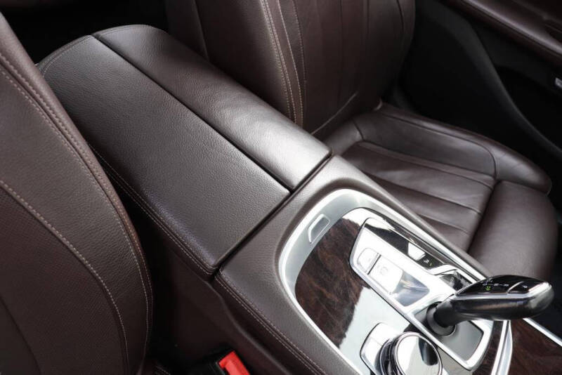 2016 BMW 7 Series 740i