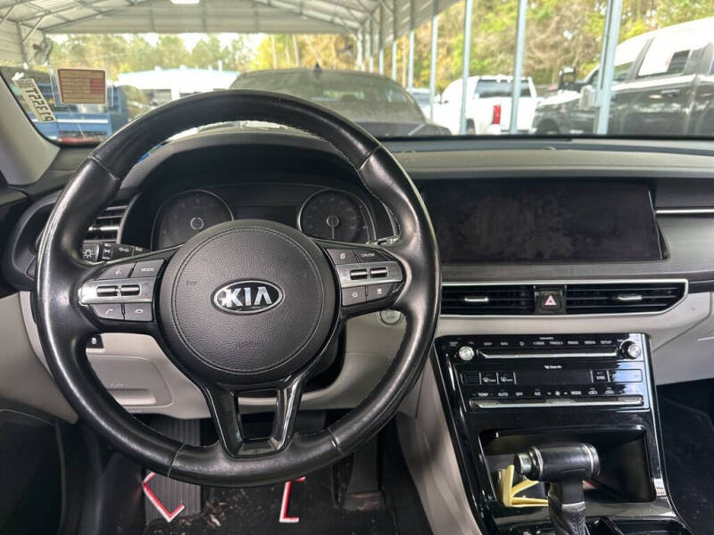 2020 Kia Cadenza Technology