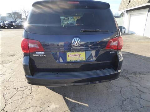 2014 Volkswagen Routan SEL Premium
