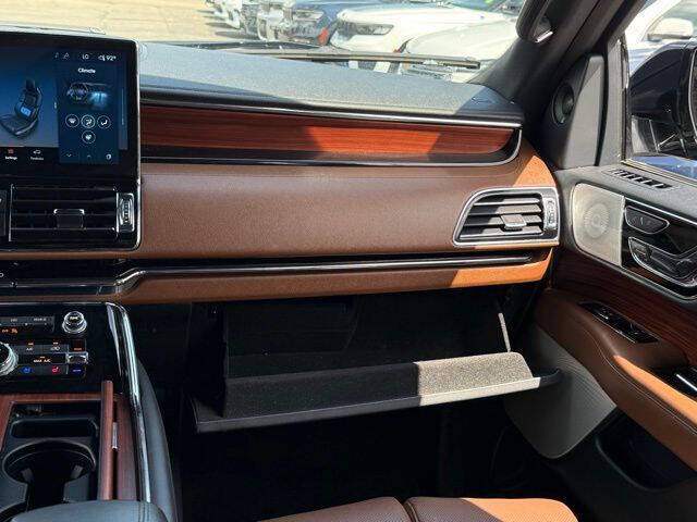 2022 Lincoln Navigator Reserve