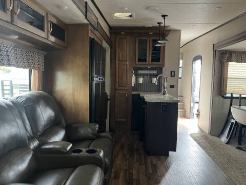 2018 CHAPARREL COACHMEN